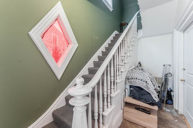 131 N Gifford Street, Elgin, IL 60120