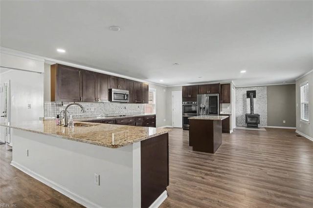 433 Truitt RD, Chesapeake, VA 23321