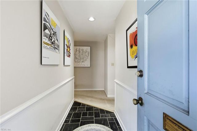 18 Eagle Point RD, Hampton, VA 23669