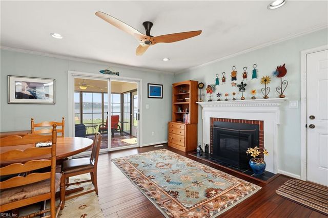 18 Eagle Point RD, Hampton, VA 23669