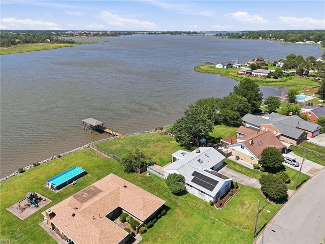 18 Eagle Point RD, Hampton, VA 23669