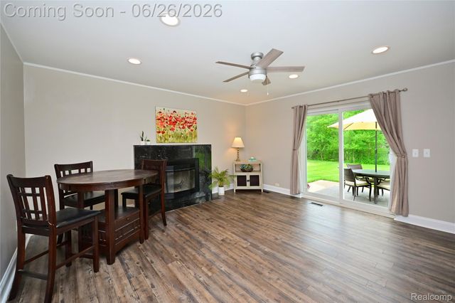 29981 Rock Creek Drive, Southfield, MI 48076