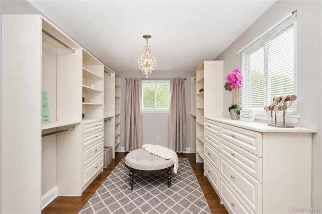 29981 Rock Creek Drive, Southfield, MI 48076