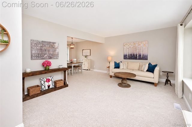 29981 Rock Creek Drive, Southfield, MI 48076