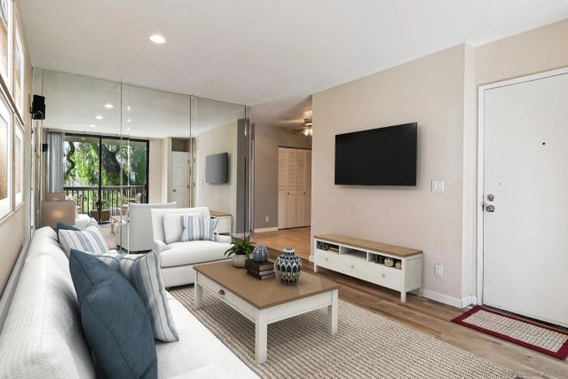 4615 Pico 3, San Diego, CA 92109