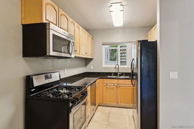 4615 Pico 3, San Diego, CA 92109