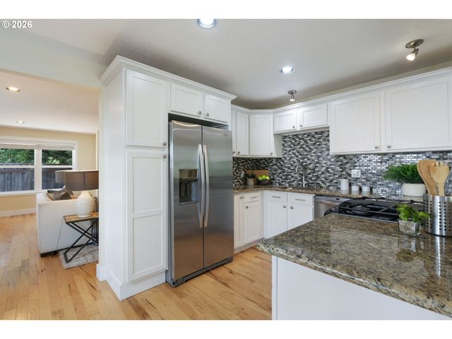 6427 N PRINCETON St, Portland, OR 97203