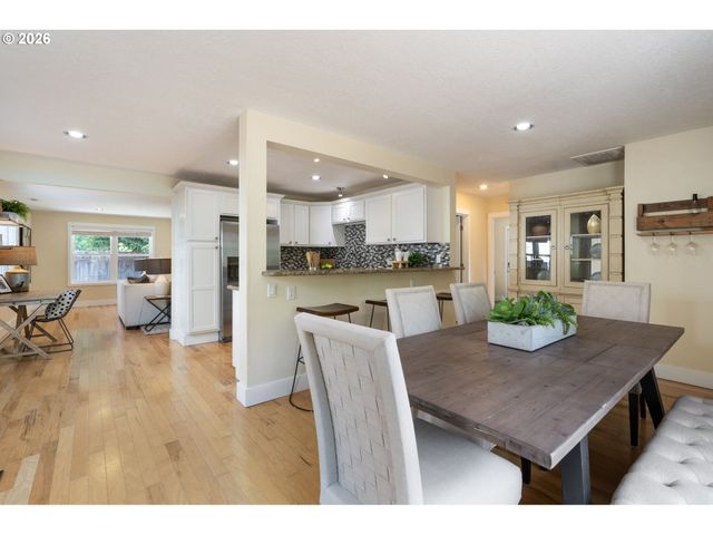 6427 N PRINCETON St, Portland, OR 97203