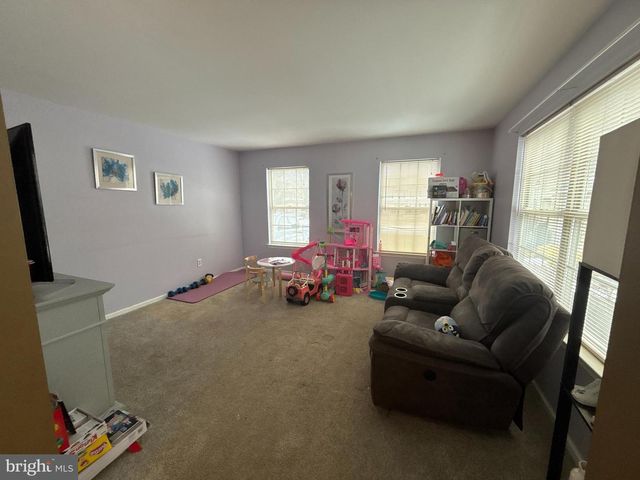 1901 ROYAL CT, Royersford, PA 19468