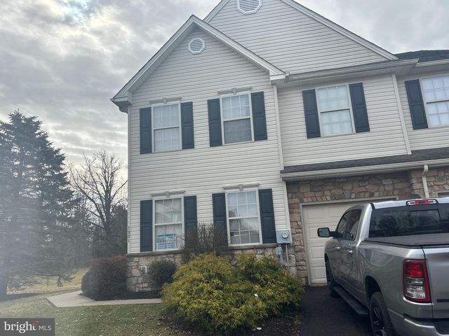 1901 ROYAL CT, Royersford, PA 19468