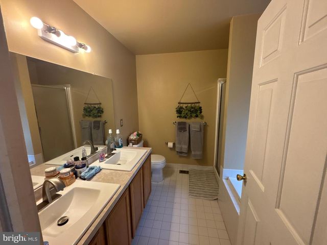 1901 ROYAL CT, Royersford, PA 19468