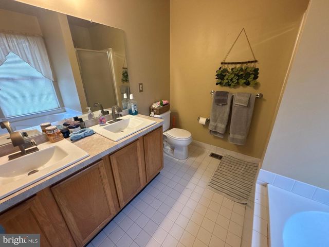 1901 ROYAL CT, Royersford, PA 19468