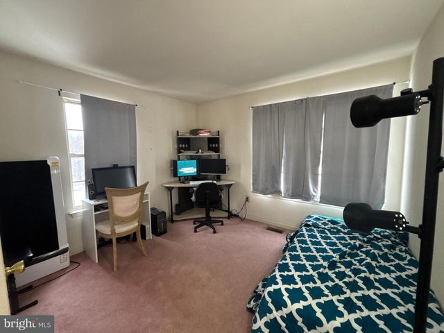 1901 ROYAL CT, Royersford, PA 19468