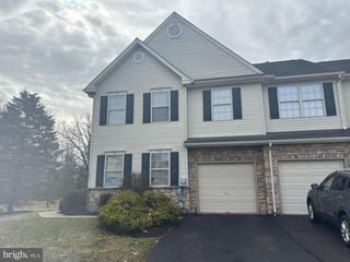 1901 ROYAL CT, Royersford, PA 19468