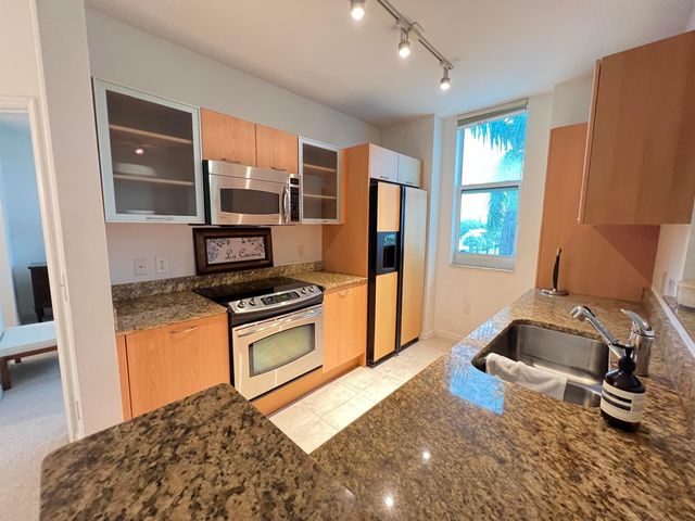 100 NE 6th Street 307, Boynton Beach, FL 33435