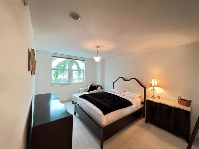 100 NE 6th Street 307, Boynton Beach, FL 33435