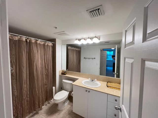100 NE 6th Street 307, Boynton Beach, FL 33435