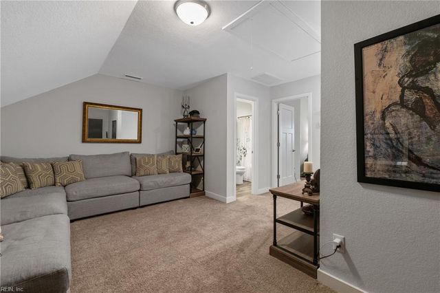 4772 Kilby DR, Virginia Beach, VA 23456
