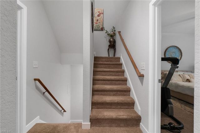 4772 Kilby DR, Virginia Beach, VA 23456