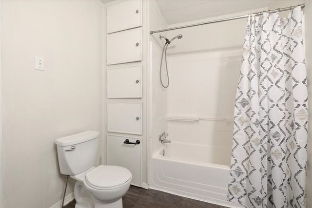 77 Frederick St, Lexington, OH 44904