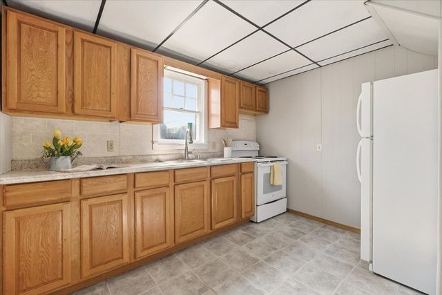 77 Frederick St, Lexington, OH 44904