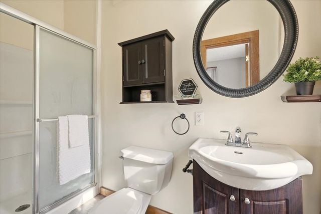 77 Frederick St, Lexington, OH 44904