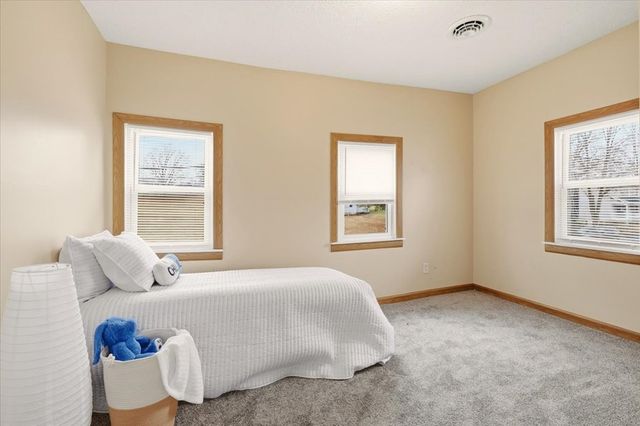 77 Frederick St, Lexington, OH 44904