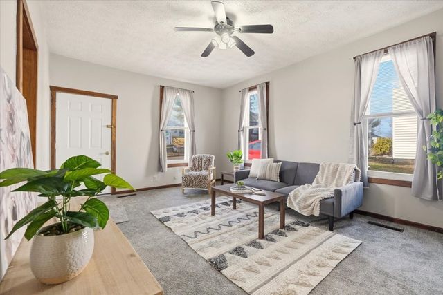 77 Frederick St, Lexington, OH 44904