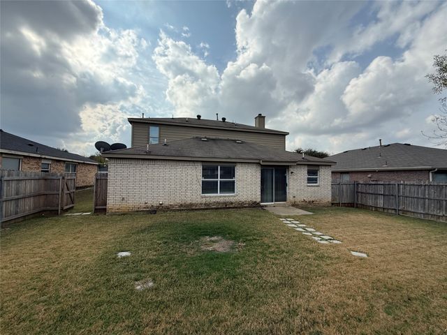 135 Quail Run Drive, Seagoville, TX 75159