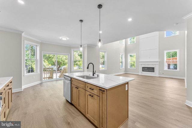 13 BEAVER AVE, Mount Laurel, NJ 08054