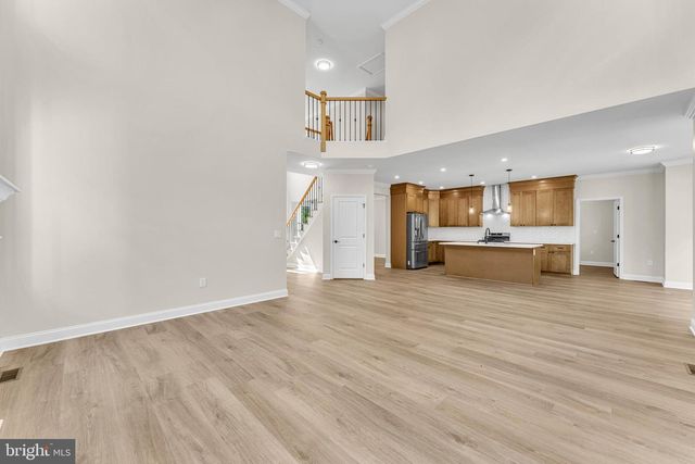 13 BEAVER AVE, Mount Laurel, NJ 08054
