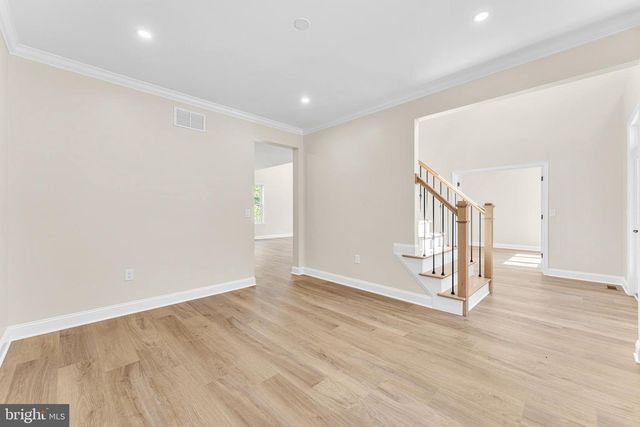13 BEAVER AVE, Mount Laurel, NJ 08054