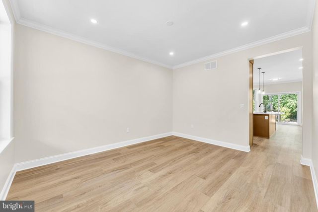 13 BEAVER AVE, Mount Laurel, NJ 08054