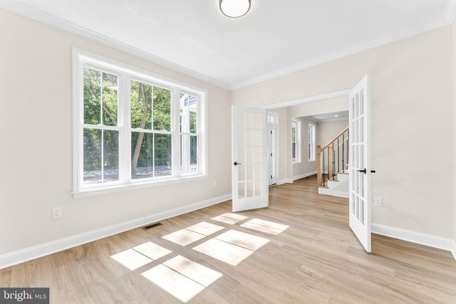13 BEAVER AVE, Mount Laurel, NJ 08054