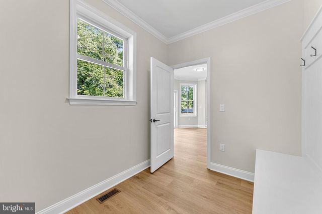 13 BEAVER AVE, Mount Laurel, NJ 08054