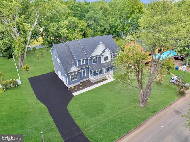 13 BEAVER AVE, Mount Laurel, NJ 08054
