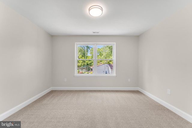 13 BEAVER AVE, Mount Laurel, NJ 08054