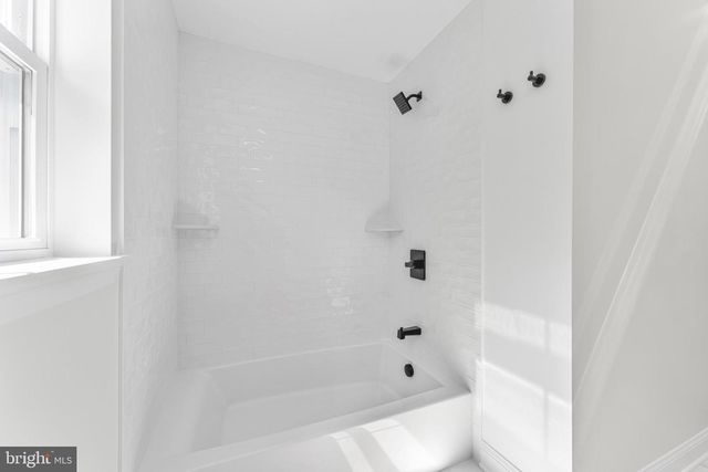 13 BEAVER AVE, Mount Laurel, NJ 08054