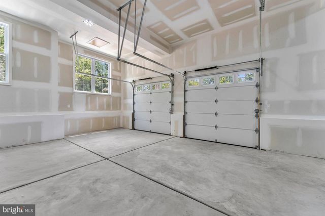 13 BEAVER AVE, Mount Laurel, NJ 08054