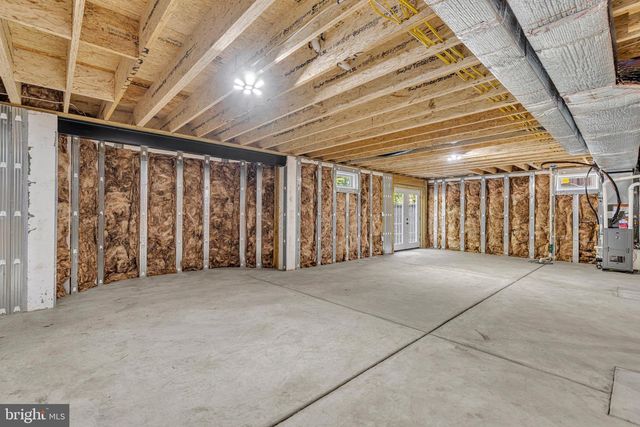 13 BEAVER AVE, Mount Laurel, NJ 08054