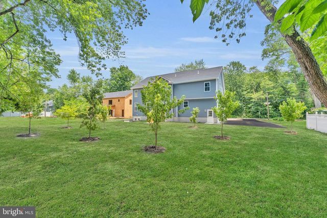 13 BEAVER AVE, Mount Laurel, NJ 08054