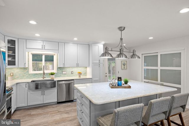 14 CAMEO RD, Claymont, DE 19703