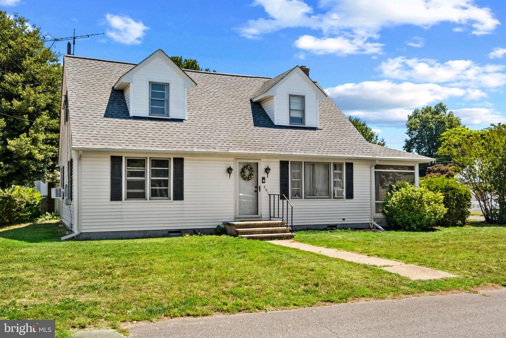 Image 2 of property listing at 301 WRIGHTS AVE, Hurlock, MD 21643