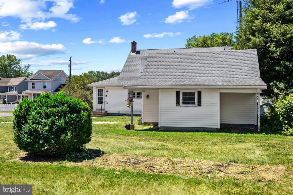 Image 29 of property listing at 301 WRIGHTS AVE, Hurlock, MD 21643