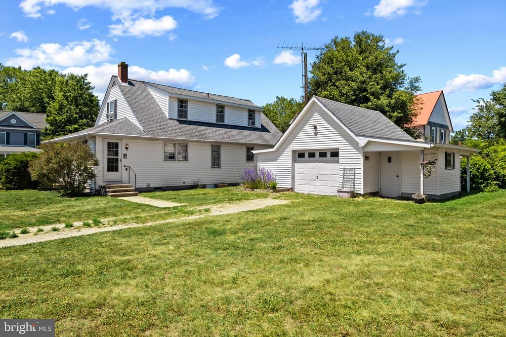 Image 31 of property listing at 301 WRIGHTS AVE, Hurlock, MD 21643