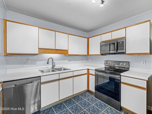 3117 Gaitway Court, Jacksonville, NC 28546