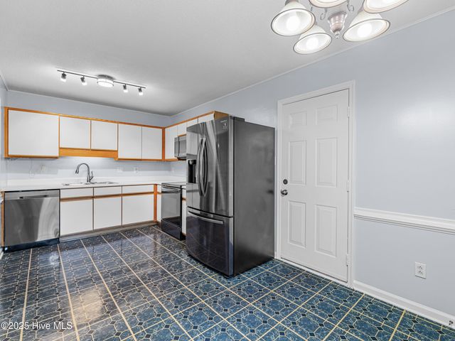 3117 Gaitway Court, Jacksonville, NC 28546