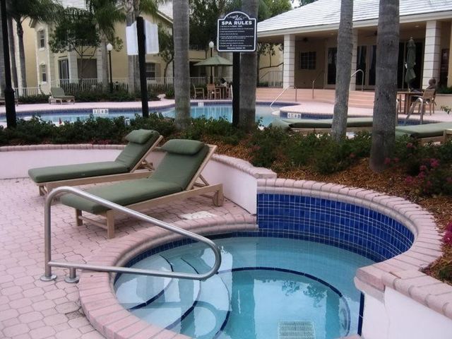 2861 N Oakland Forest Drive 307, Oakland Park, FL 33309