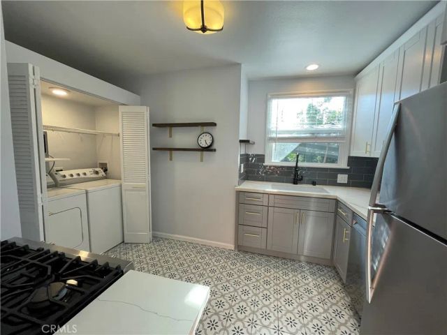 4447 E 14th Street, Long Beach, CA 90804