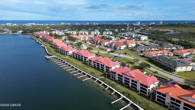 441 Bouchelle Dr Apt 202, New Smyrna Beach, FL 32169